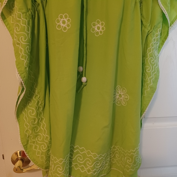 La La LeeLa Womens OSFM Green Beach Cover-up With White embroidery - Picture 6 of 9